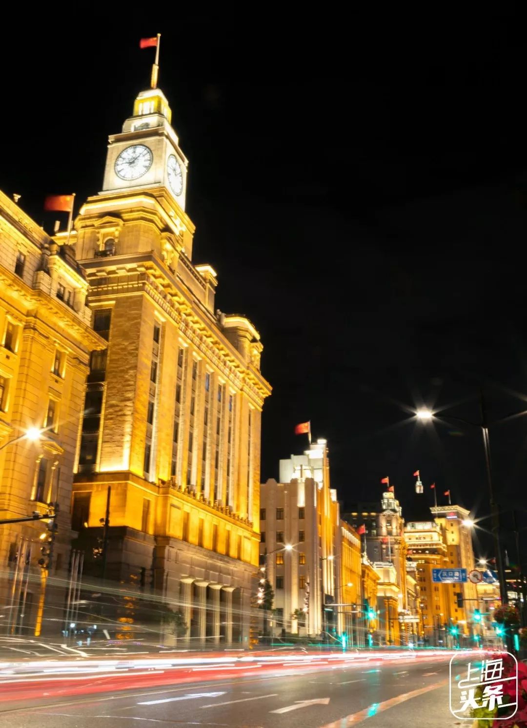 疯狂刷屏！夜晚24:00的上海街头，藏着另一幅面孔…