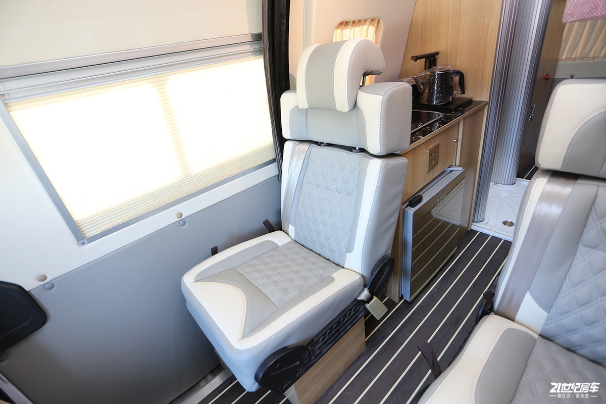 11.98万福田新风景g9房车,13万元左右的b型房车五菱房车