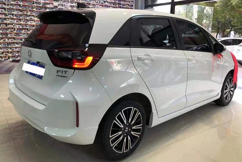 本田飞度空间图片大全,本田飞度空间小