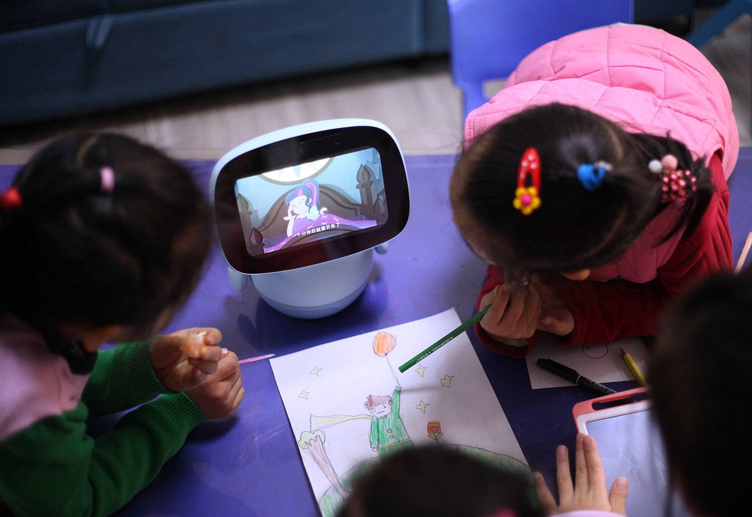 ai智能早教机器人测评,辅导孩子学习的ai智能机器人