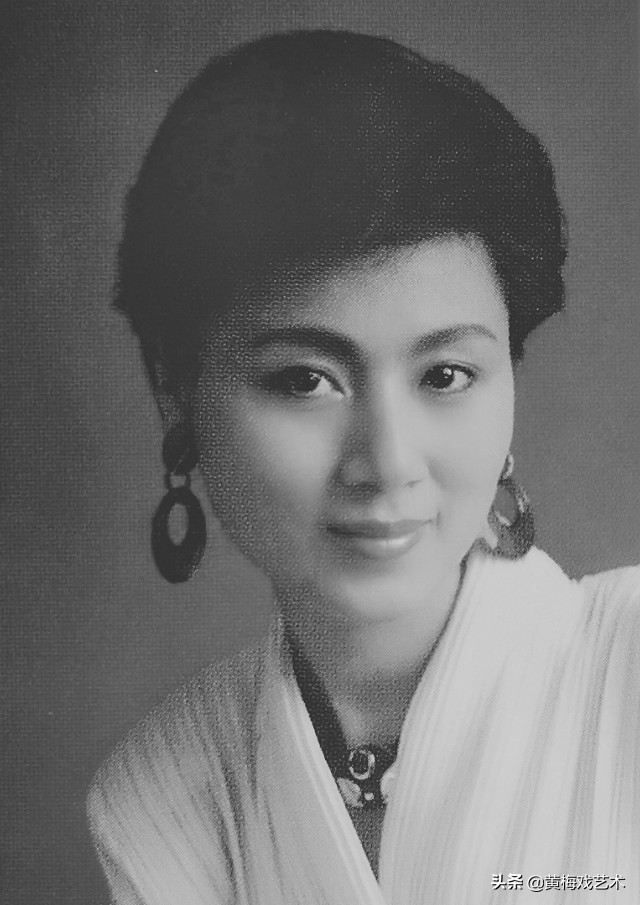 同为“五朵金花”,吴琼到底是如何评价「马兰」的?