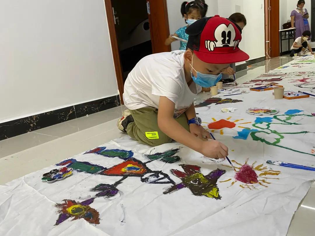 花都|“小红花”心理咨询室开展“童趣绽放”情绪宣泄活动