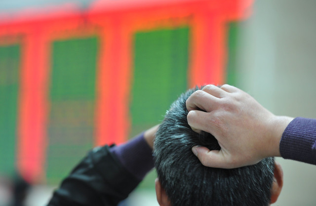 45岁的我,终于和不上班沉迷炒股的老公离婚了,太开心了