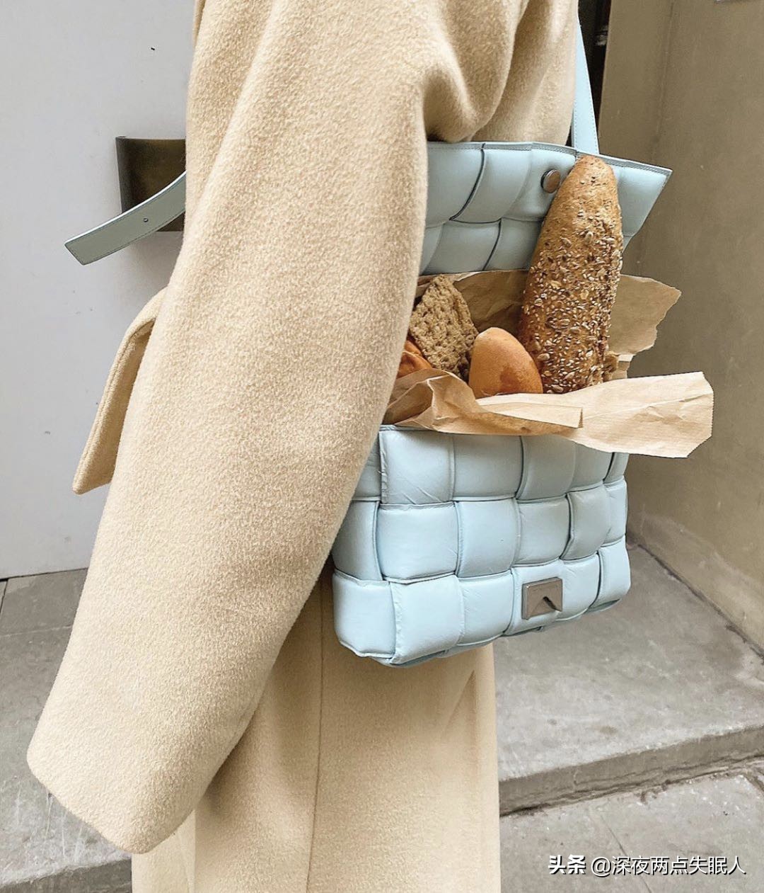 bv枕头包多少钱,bv枕头包价格