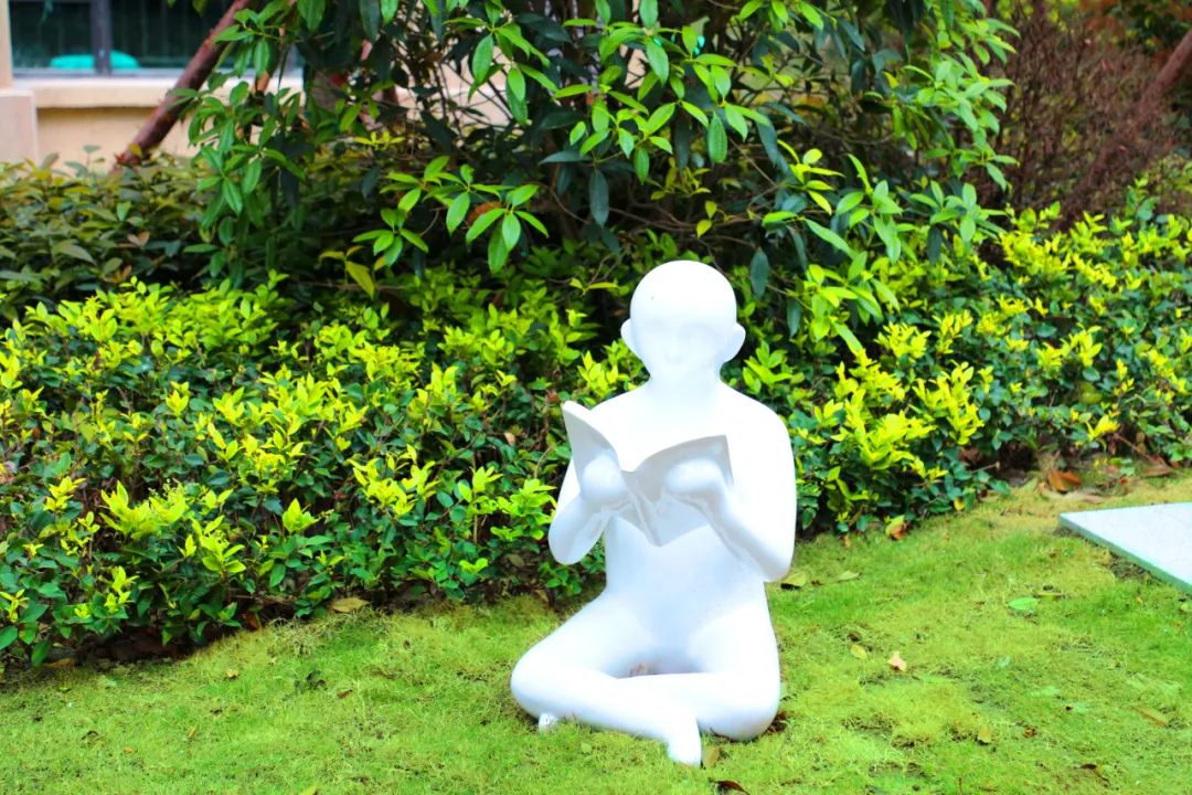 四月芳菲醉喜迎学子归,新鸥鹏教育小镇哈佛公馆游玩