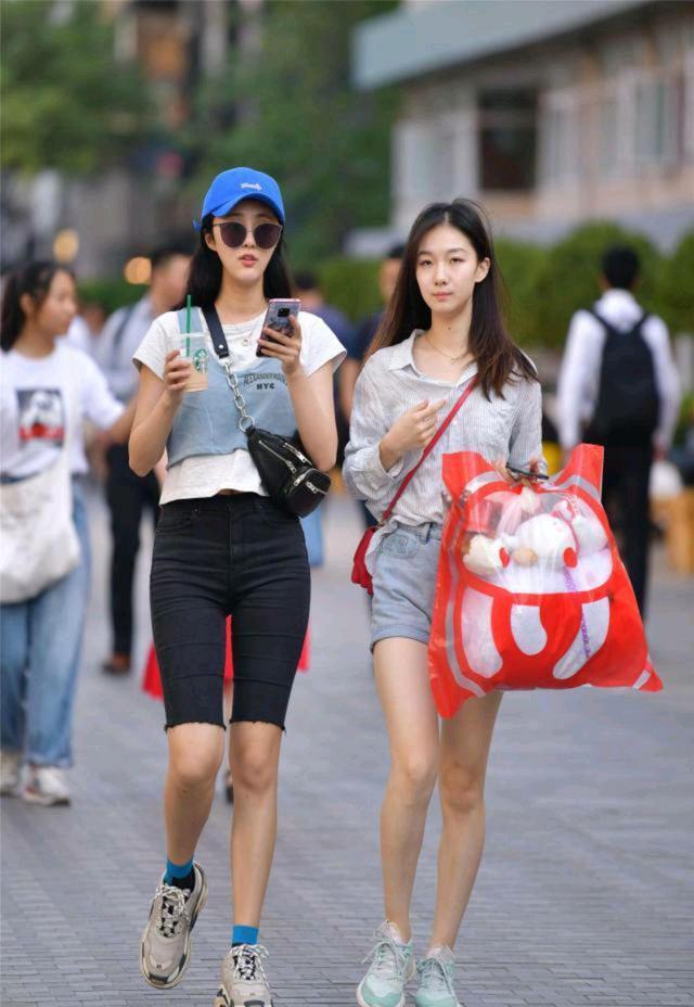 格子短裤5分秋冬搭配,五分裤又酷又飒穿搭