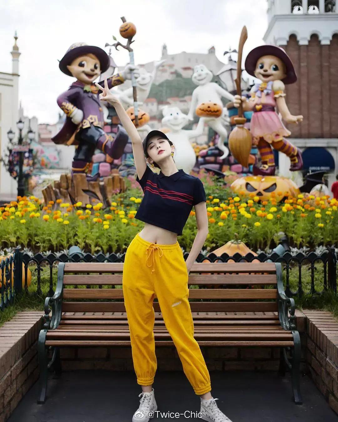 肖战和王俊凯穿同样的衣服,肖战身材vs王俊凯身材