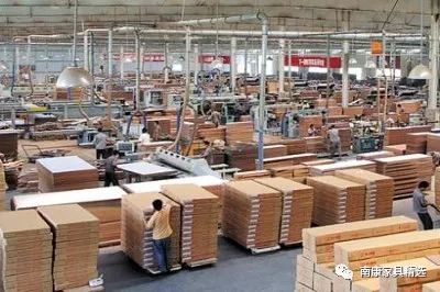 松木家具为什么会渗出松油,松木家具容易招白蚁吗