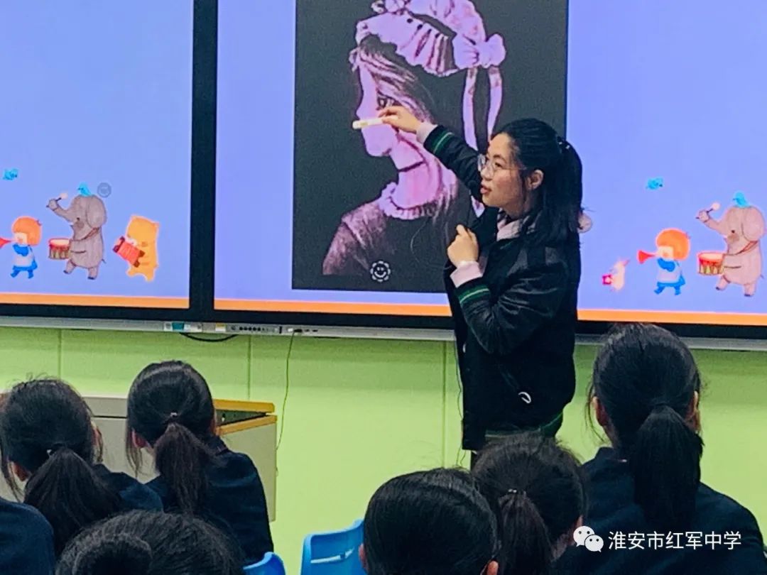 周恩来红军中学举办市“融学课堂”教学观摩研讨活动