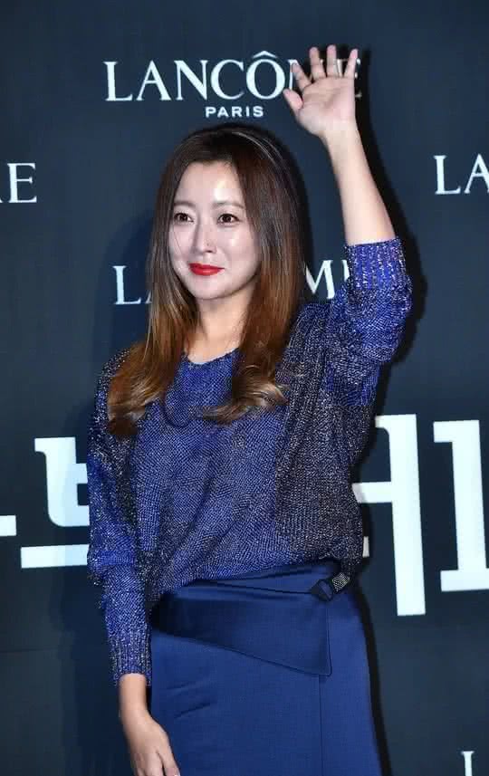 金喜善的脸型,全智贤金喜善韩佳人