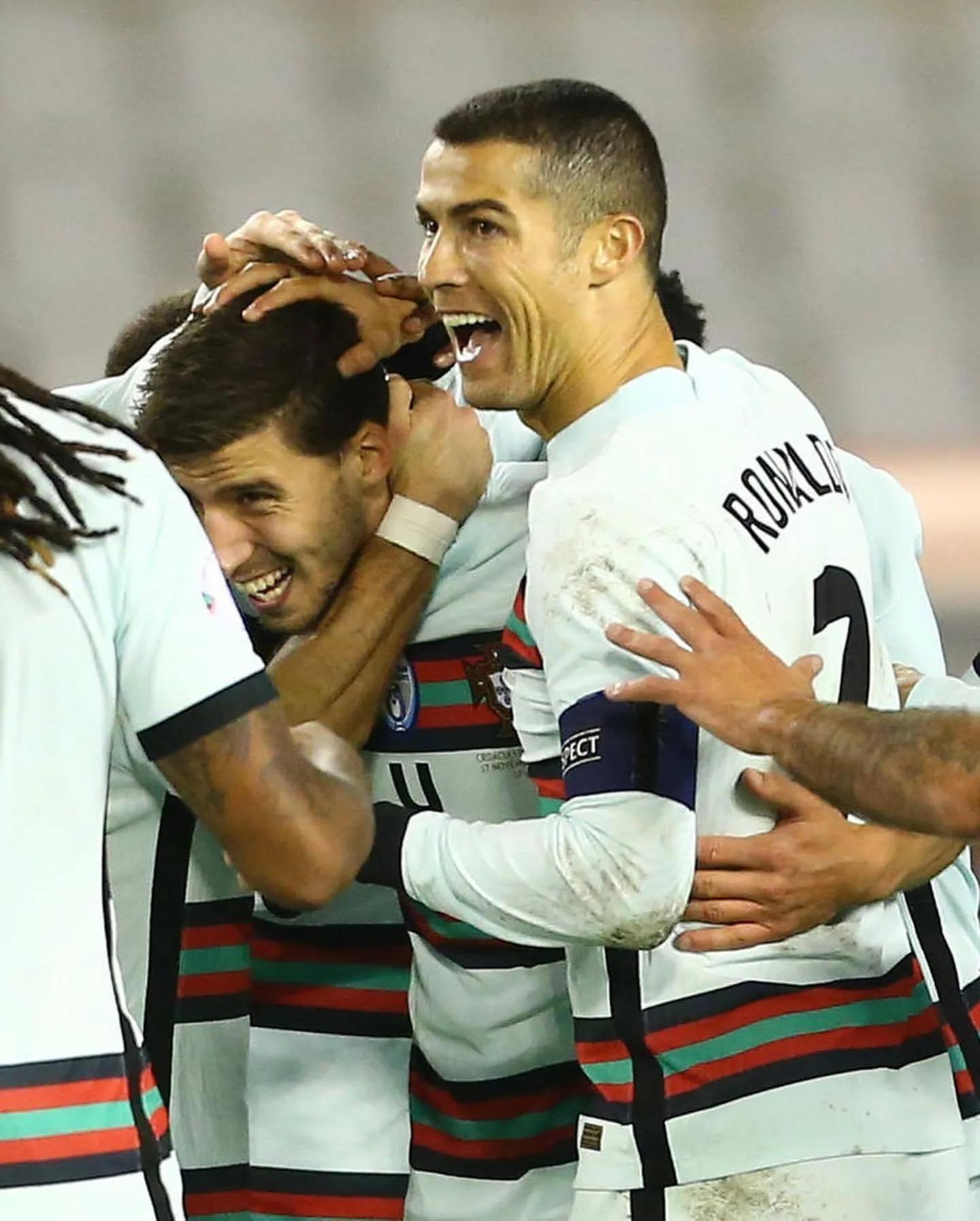 c罗第一次遇见莫德里奇,c罗欧洲杯老友莫德里奇