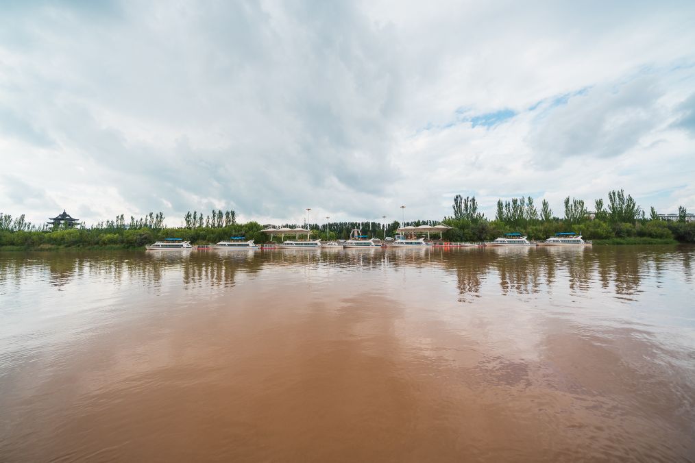 她是滔滔千里黄河的宠儿,阴山之下、河套之上的掌上明珠