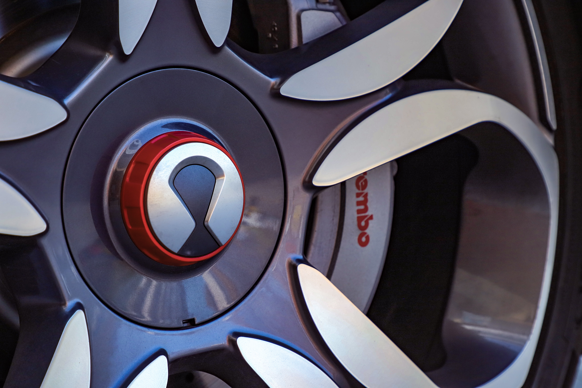 腾势x和奔驰哪个值得买,奔驰腾势x值得买吗