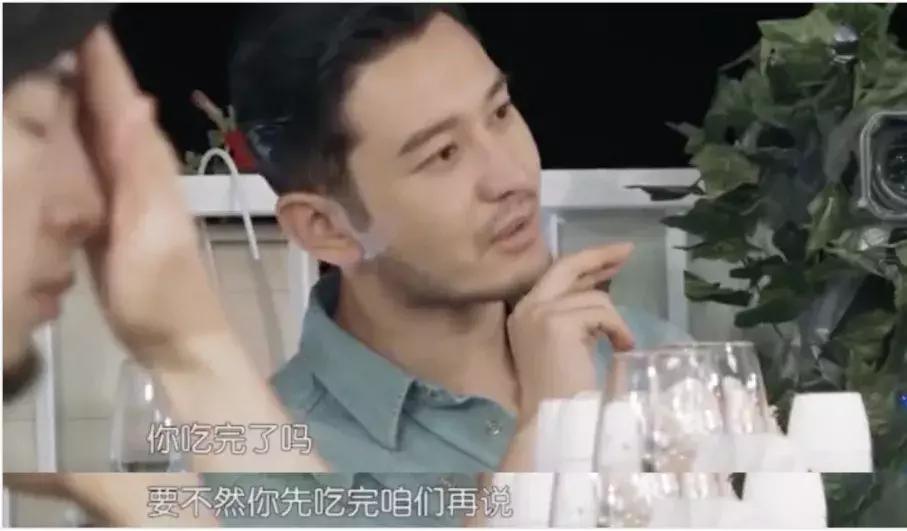 看完笑岔气，今年夏天国产最佳