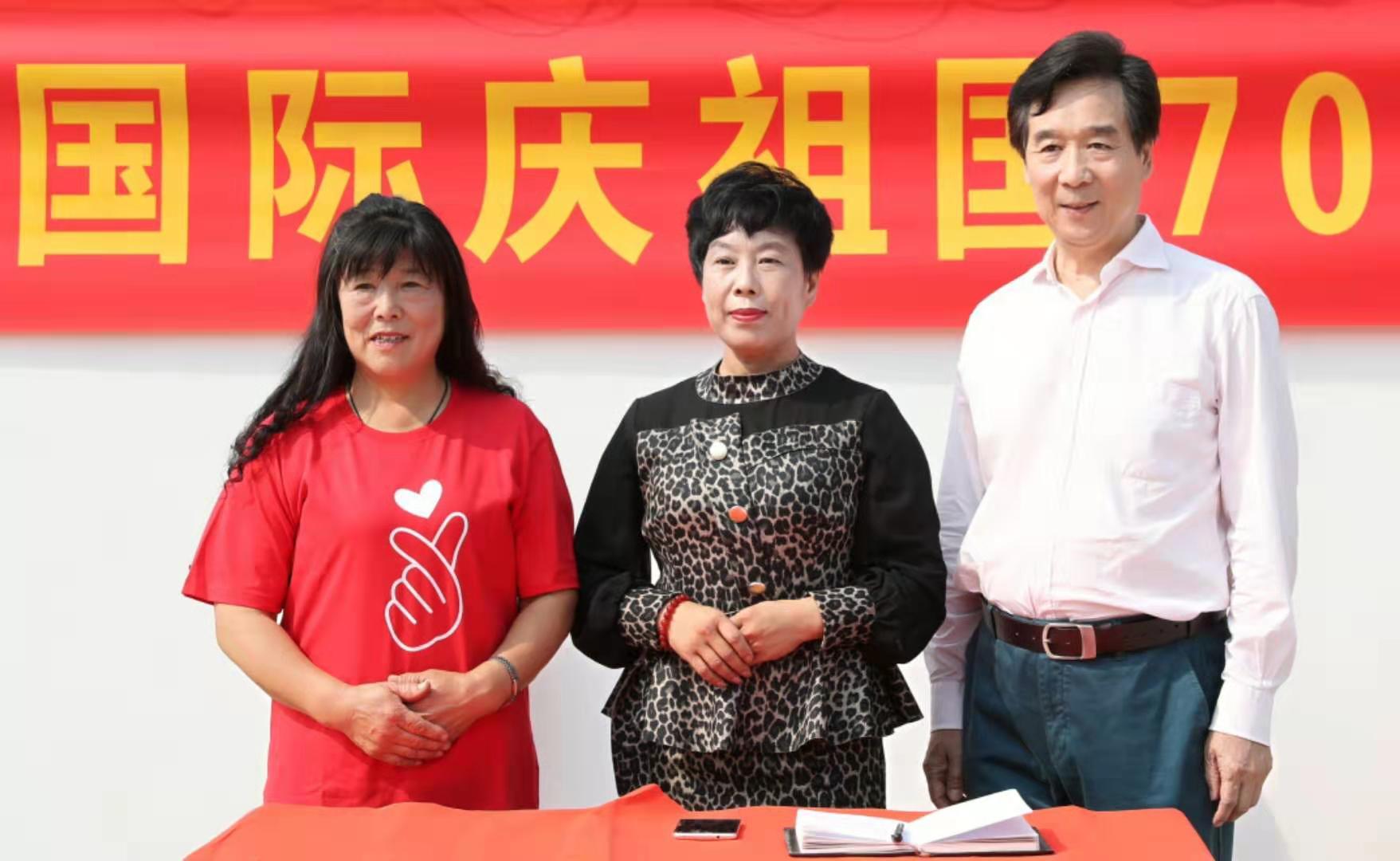 0177随笔，国庆佳节壮丽河山美如画，聚会京郊房山笔会金晟嘉