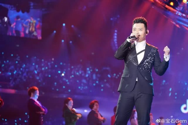 发歌声援捐款捐物，曾被误会的中文说唱圈