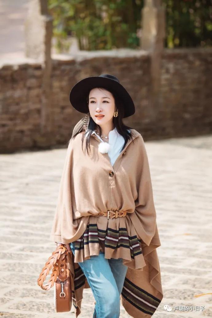 被秦海璐的私服惊艳了,秦海璐穿搭同款