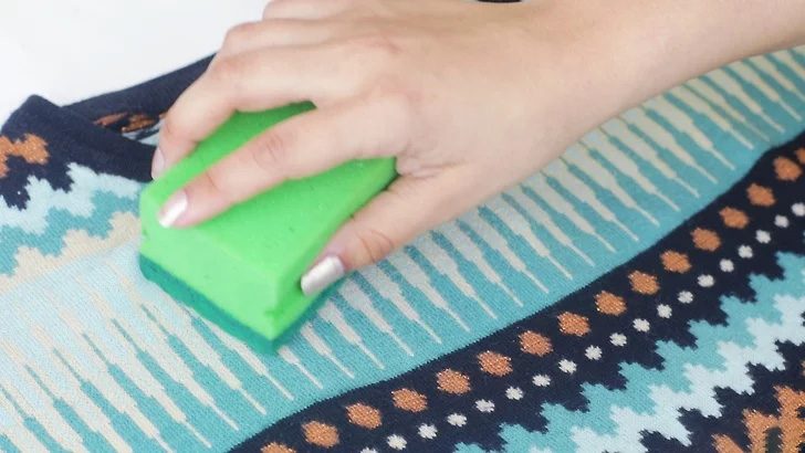 去除衣服上的小毛球,如何快速去除衣服上的毛球