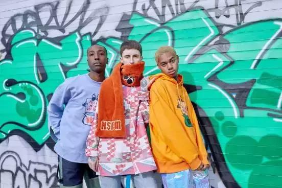 碰瓷香奈儿嘲讽ZARA，还坐拥6千万粉丝，这个戏精品牌凭什么上位