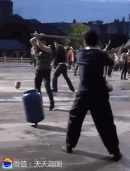 搞笑动图gif笑到肚子疼,搞笑动图gif图片