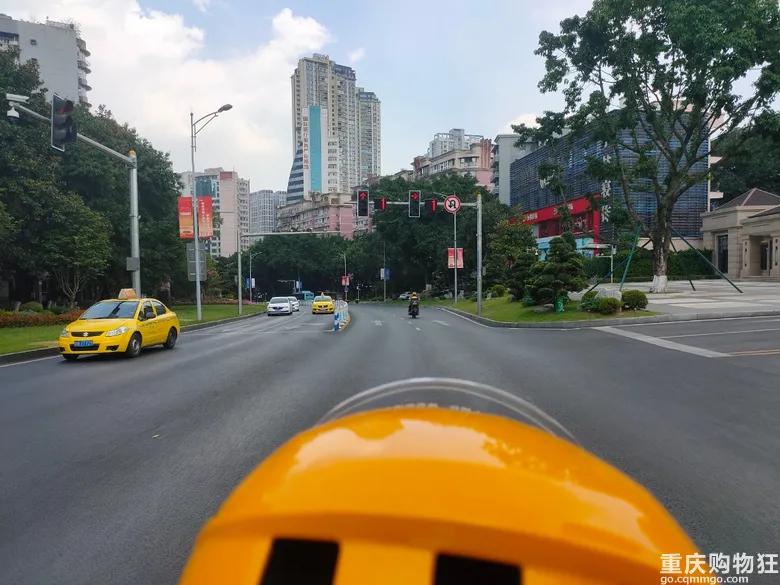 外卖小哥一天跑单13小时真实收入,月入过万外卖小哥工作多少个小时