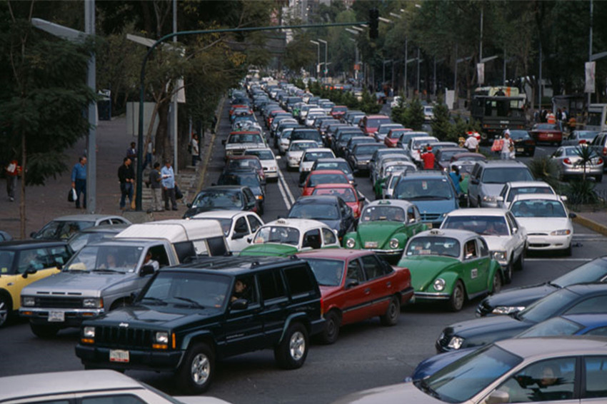 误闯红灯怎么办教你一招,误闯红灯注意事项有哪些