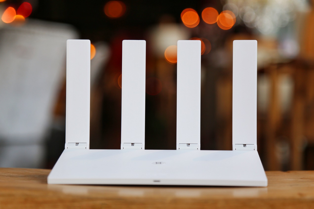 tp-linkax3200千兆无线路由器评测,小米路由器4a千兆版和tp1900对比