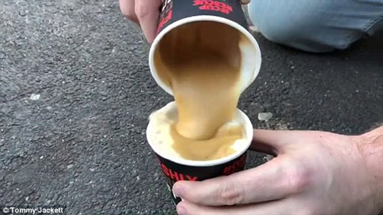 全网哗然！澳洲小哥揭露7-11咖啡*局骗**！以为赚到了，其实都是陷阱