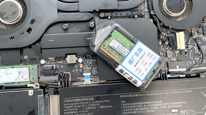 30岁大叔追梦之路：纯金白银为小米游戏本硬件升级只为这童年游戏