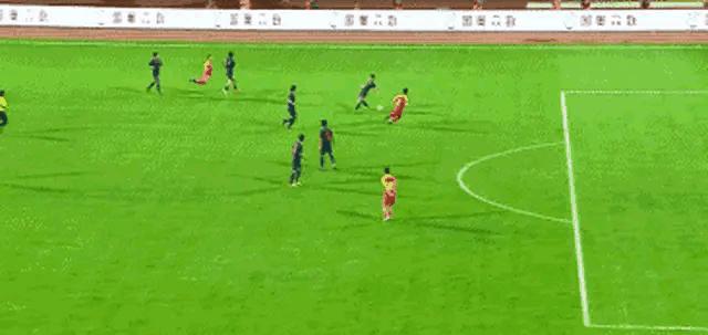 【足球迷之GIF】高球倒下了，国足再也起不来:盘点一波操作零杠五