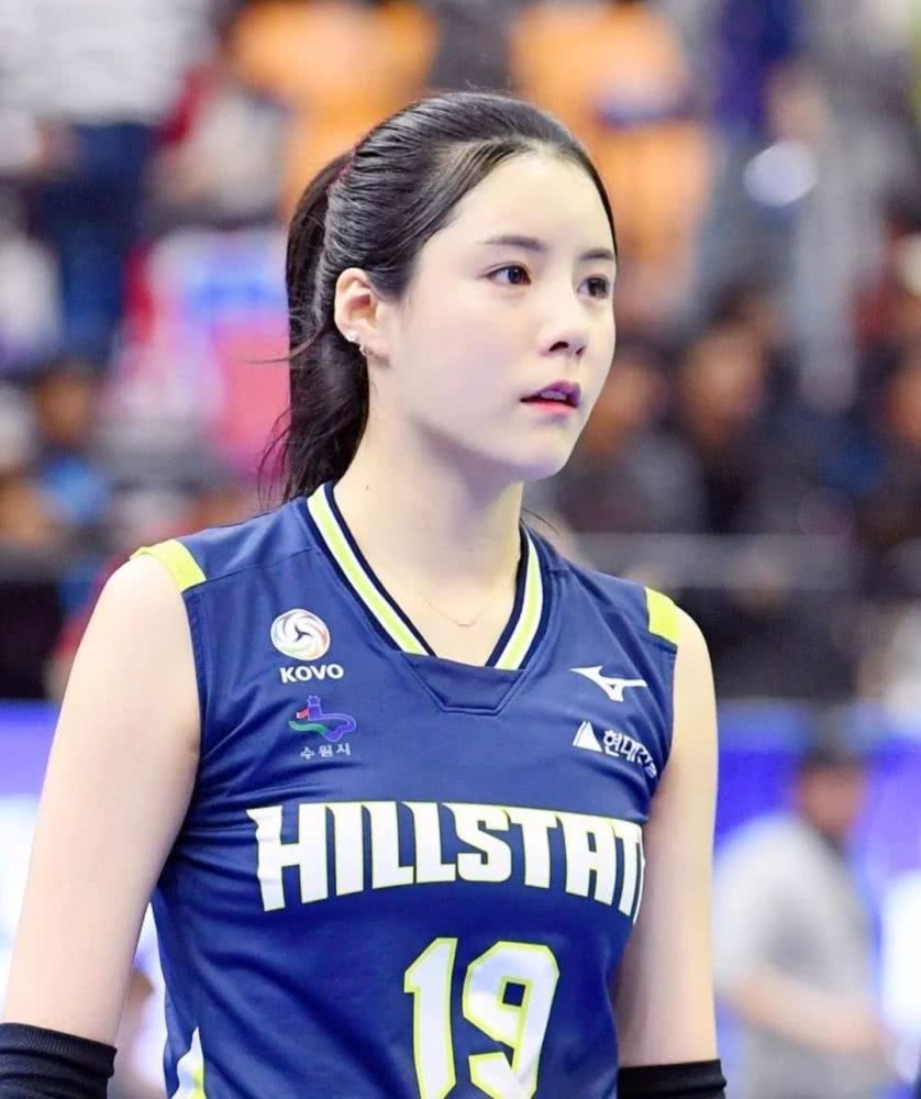 李多英李多贤是双胞胎吗,排坛美人