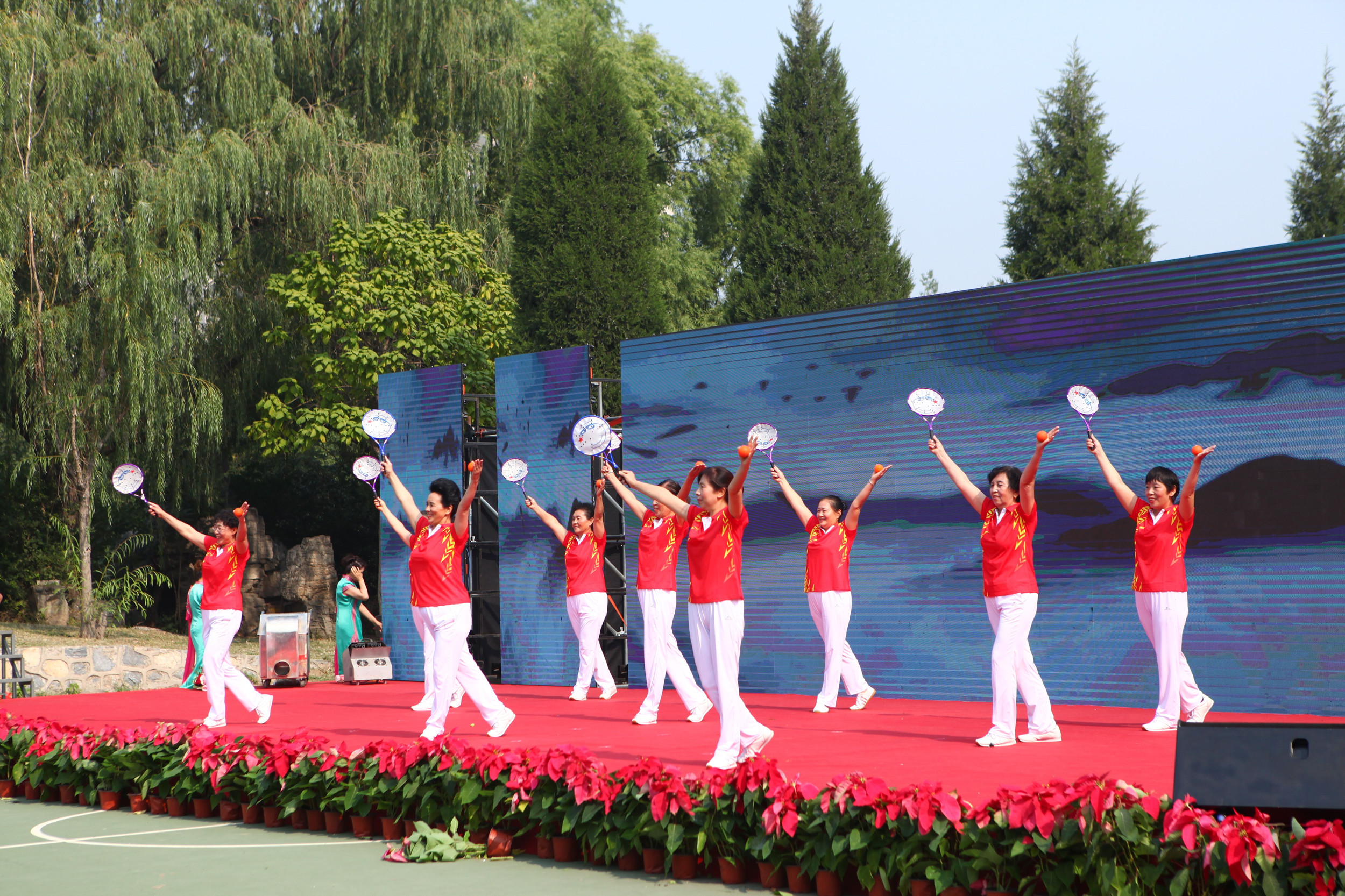 赢海庄园社区“情暖为老迎重阳，我为祖国庆华诞”主题活动顺利举办