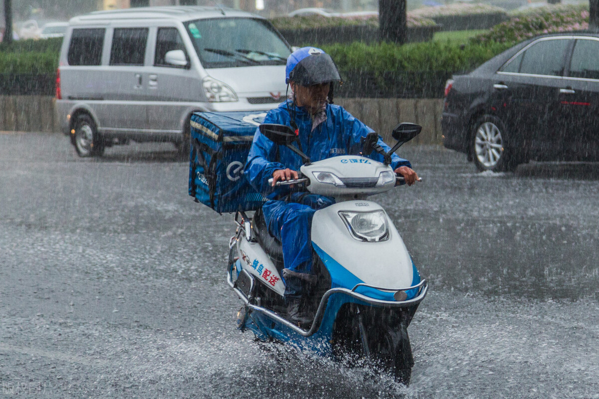 外卖人员送餐,七贤外卖送餐