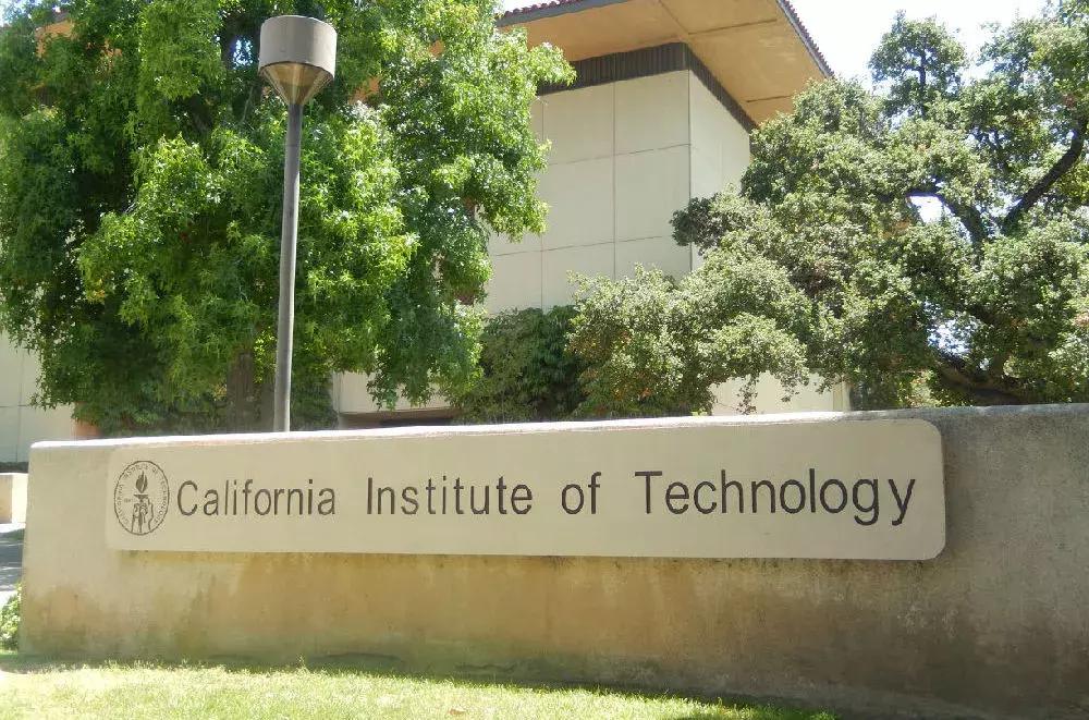 哪些专业起薪比较高,千万别错过的行业