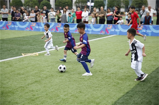 全国足球特色幼儿园活动指南,足球特色幼儿园有哪些活动