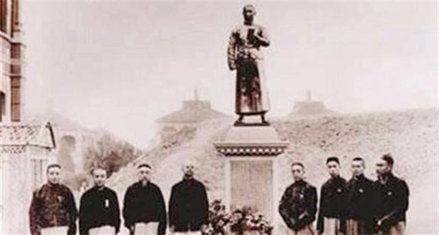 荣氏兄弟创业历程,荣氏兄弟的事迹