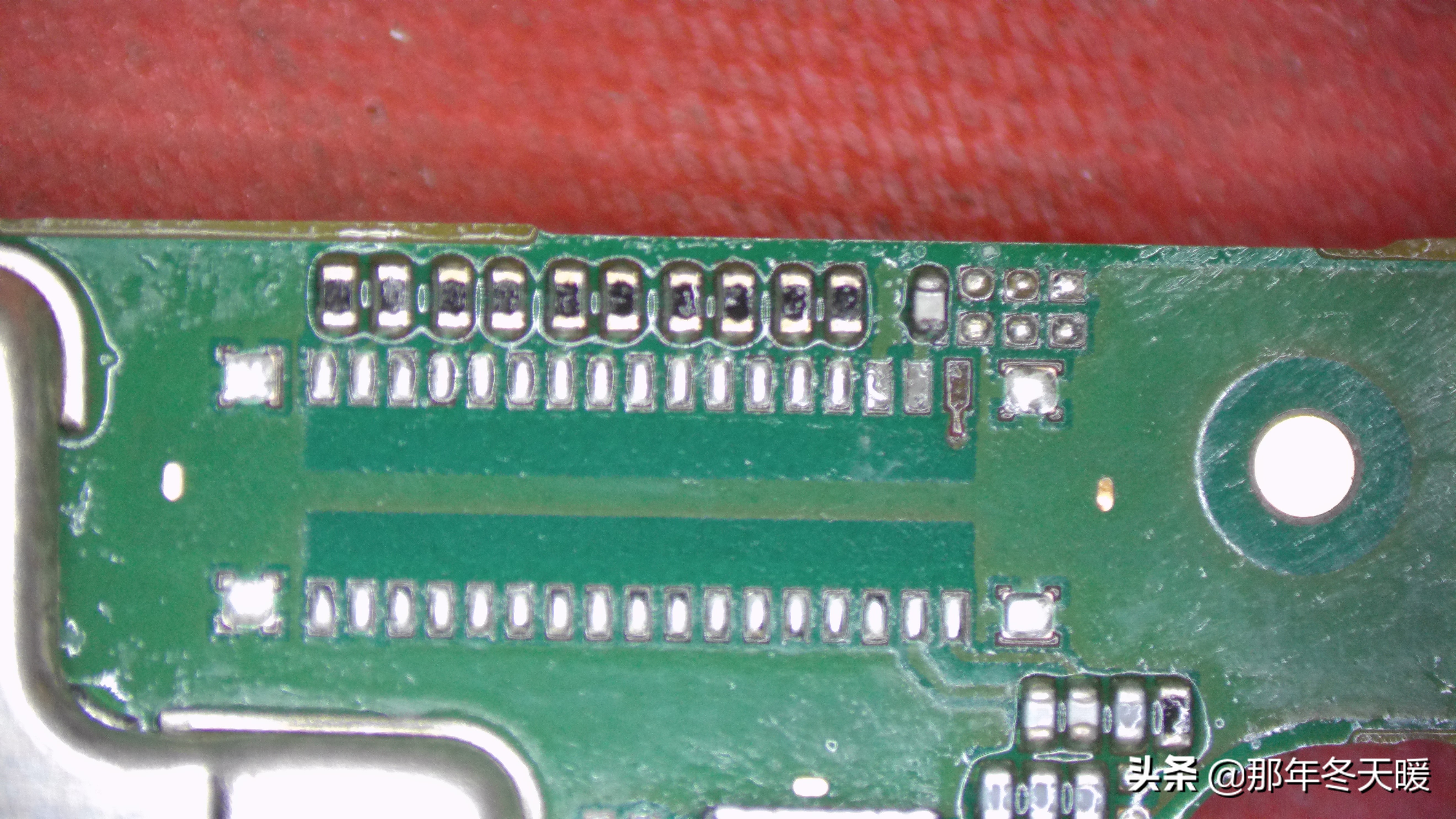 华为nova5i进水怎么修,华为nova10pro进水黑屏维修多少钱