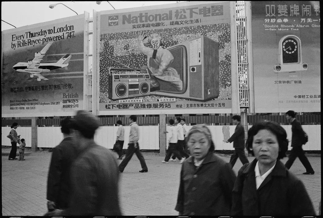 好好的中国品牌,为啥要说日本话?