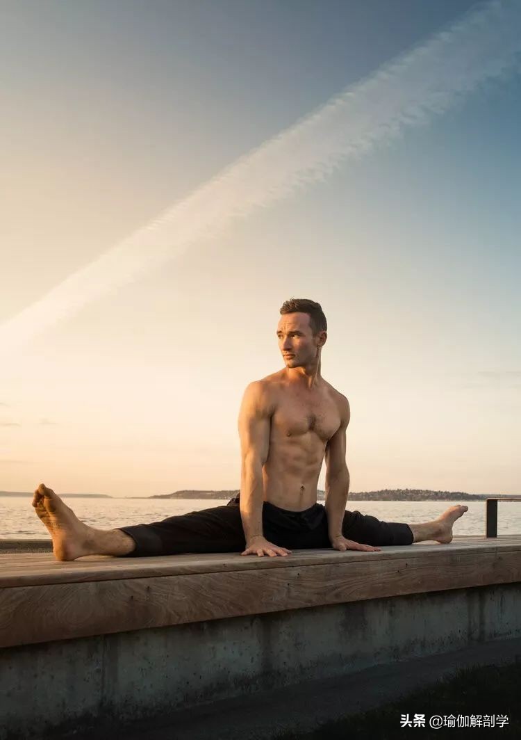 当瑜伽遇上摄影,男摄影师和瑜伽