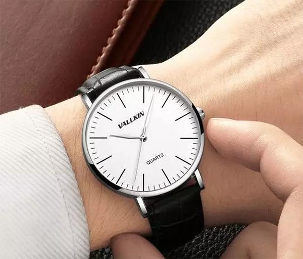 机械表vs石英表你会怎么选,石英表和机械表对比哪个价格更高