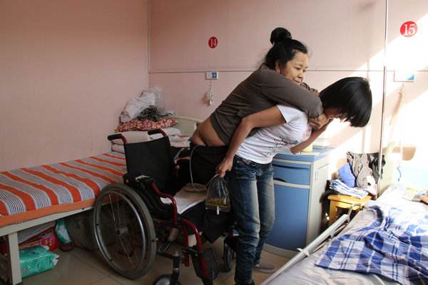 9年前,那个被称为“最美女孩”的90后姑娘,如今现状如何?