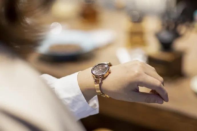 送礼指南生日礼物,新年礼物咨询师教你如何送礼