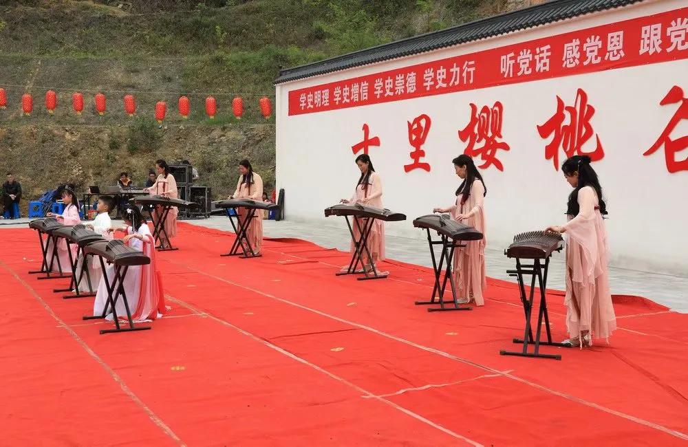 人间最美四月天，十里樱桃红满园