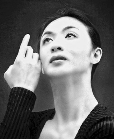 54岁的金星为啥变成男儿身,28岁金星从男性变成女性