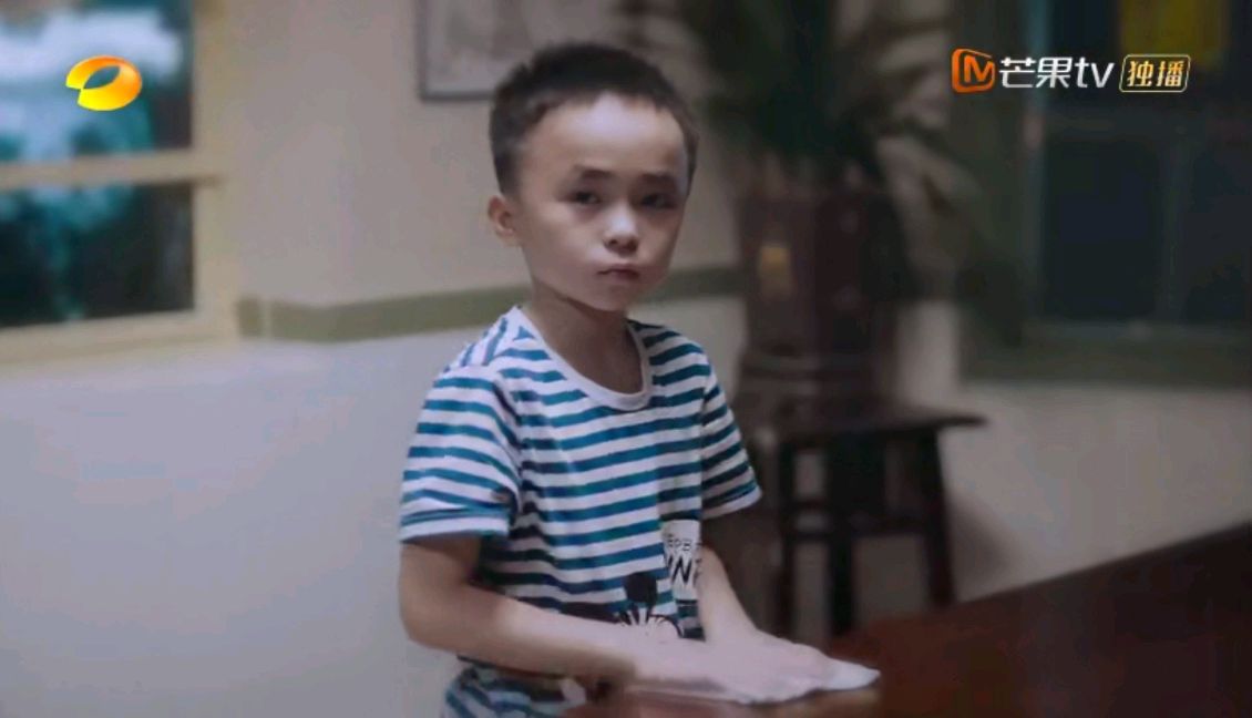 子秋和李海潮的关系,以家人之名李海潮决定收养贺子秋