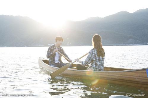 追女生需不需要天天联系对方,追女生谈恋爱要天天联系吗