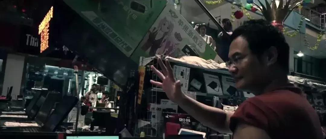 删*片毛**,讲荤段子,还不洗澡,但他教出的学生却能为刘德华写歌