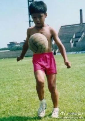 足球报|专访杜震宇：小时候学球一个月就12块钱没留洋遗憾终身