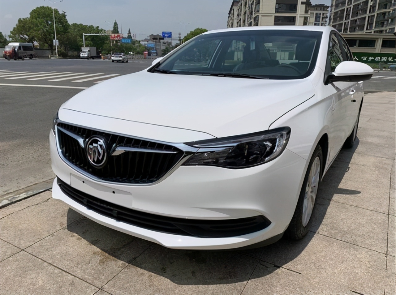 别克英朗优惠6万左右,新款三缸别克英朗值得入手吗