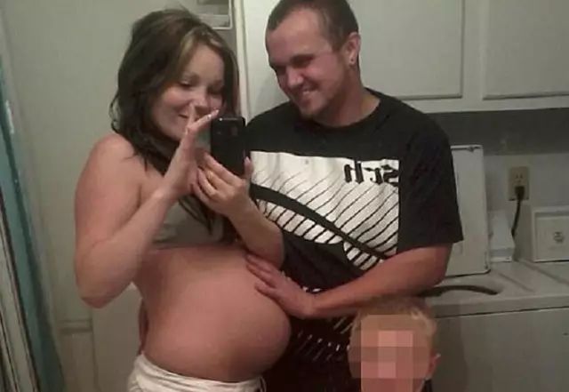 实拍吸毒人毒瘾发作,男女吸毒视频